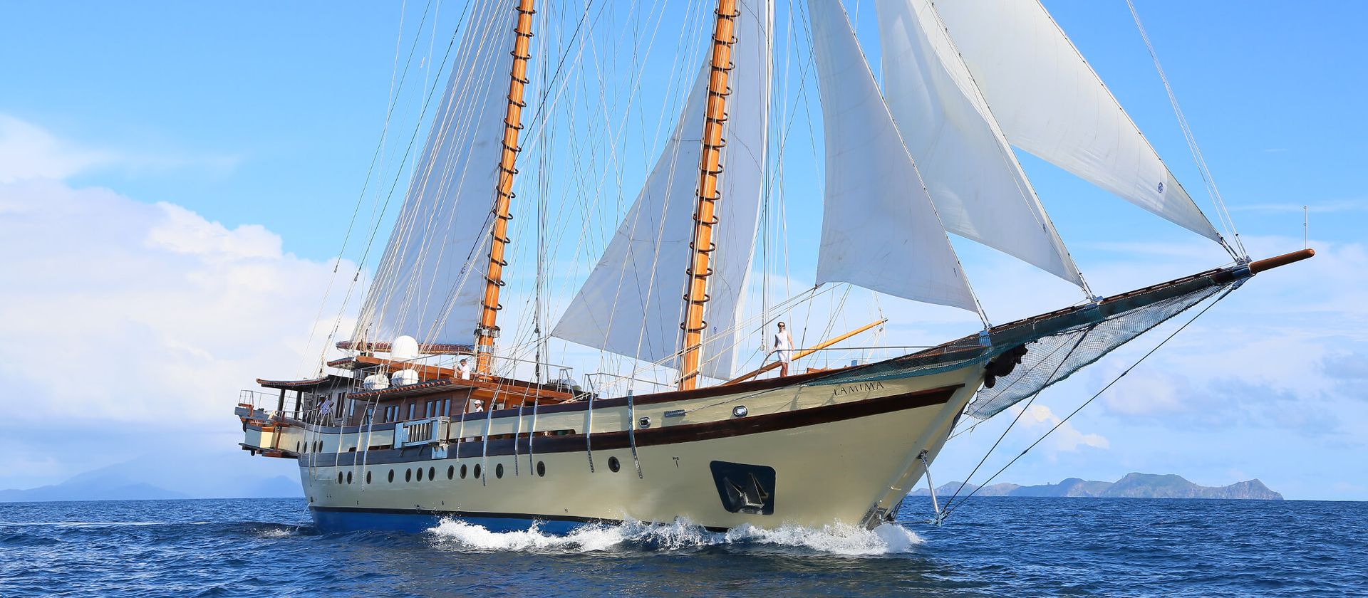 sailing yacht charter indonesia