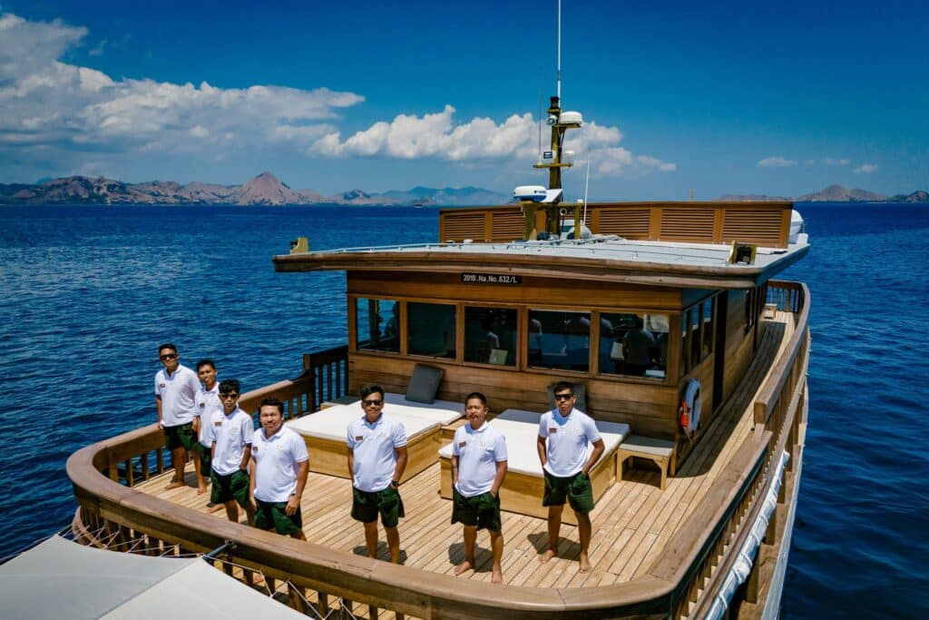 6 Mahodaya Amanikan Yacht Charter Indonesia DJI 20260902113630 0143 D