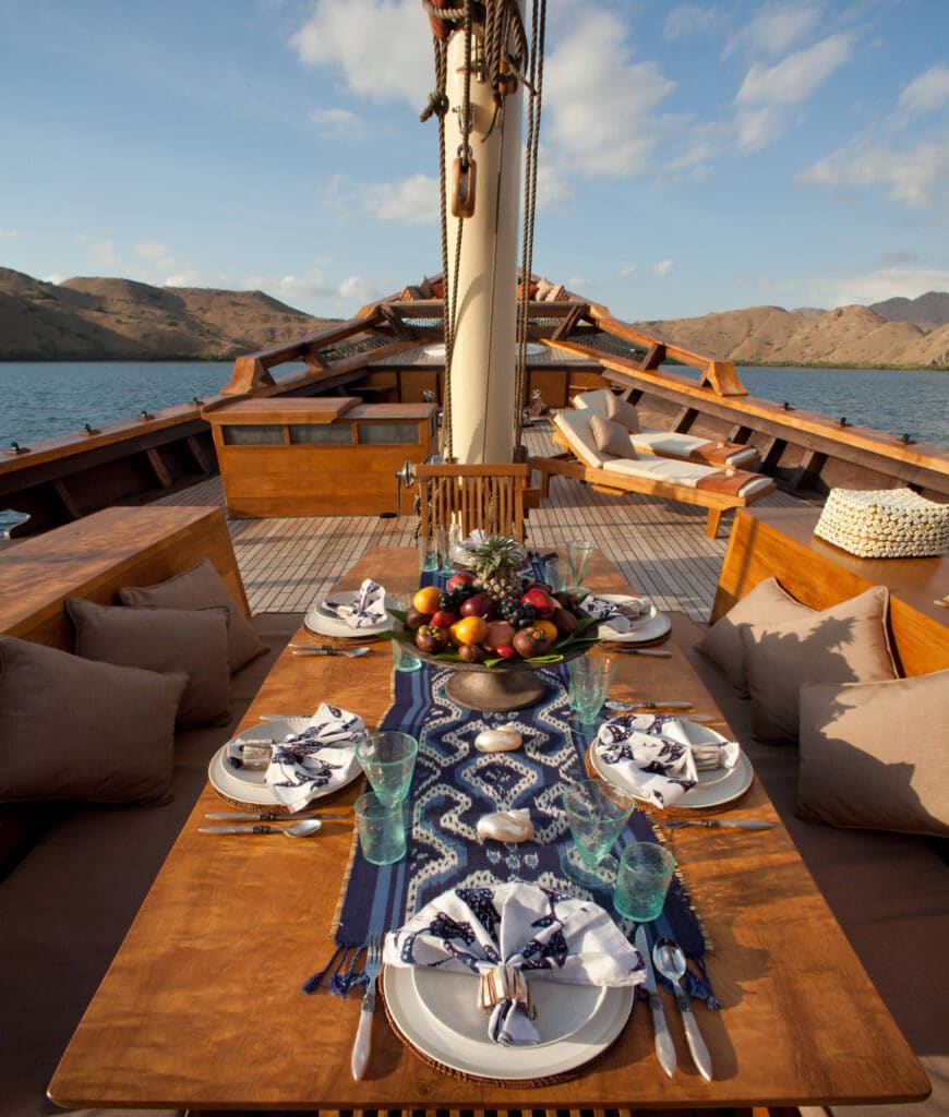 Luxury Yacht Charter Indonesia - 9 - SiDatuBua_025