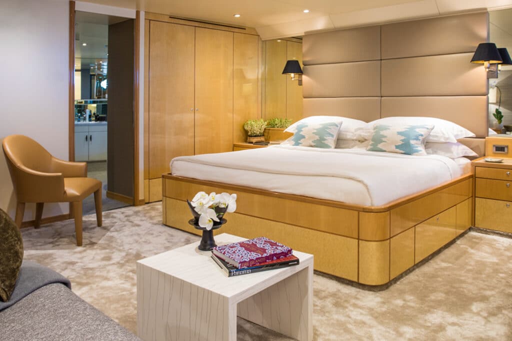 Luxury Yacht Charter Indonesia - Aqua Blu - Cabin 101-01