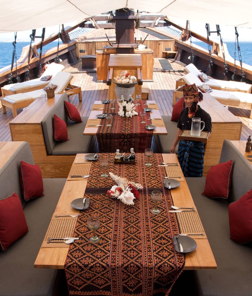 Silolona Luxury Yacht Charter Komodo - Dining Deck