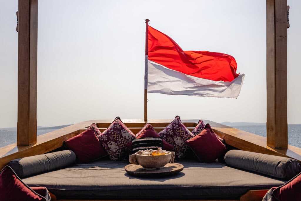 Silolona Luxury Yacht Charter Raja Ampat - Aft deck