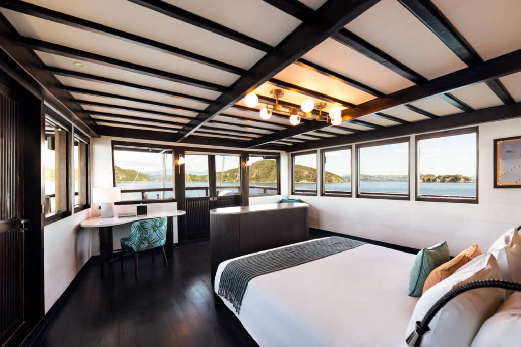 Vela Luxury Yacht Charter Indonesia - Main Deck Cabin 2