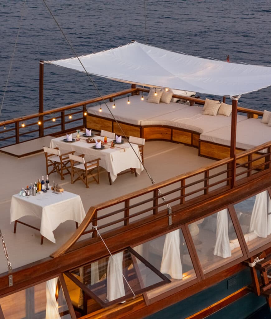 Sanya Luxury Yacht Charter Raja Ampat Upper Deck (1)