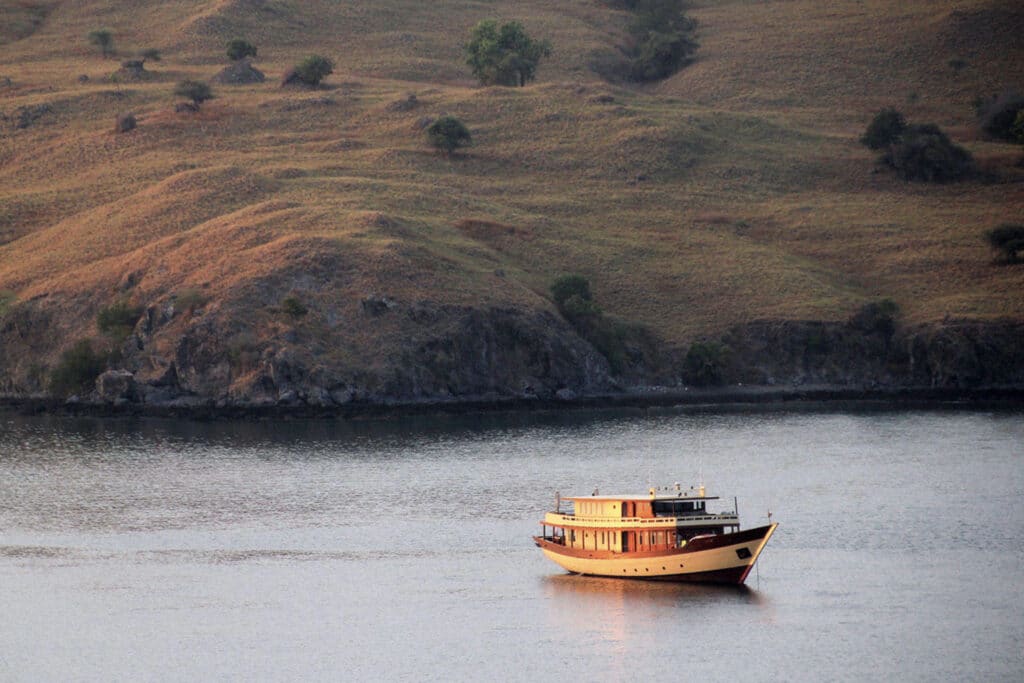 Mischief Yacht Charter Komodo - 1 - MAIN UIY_Mischief_boatinternational (1)