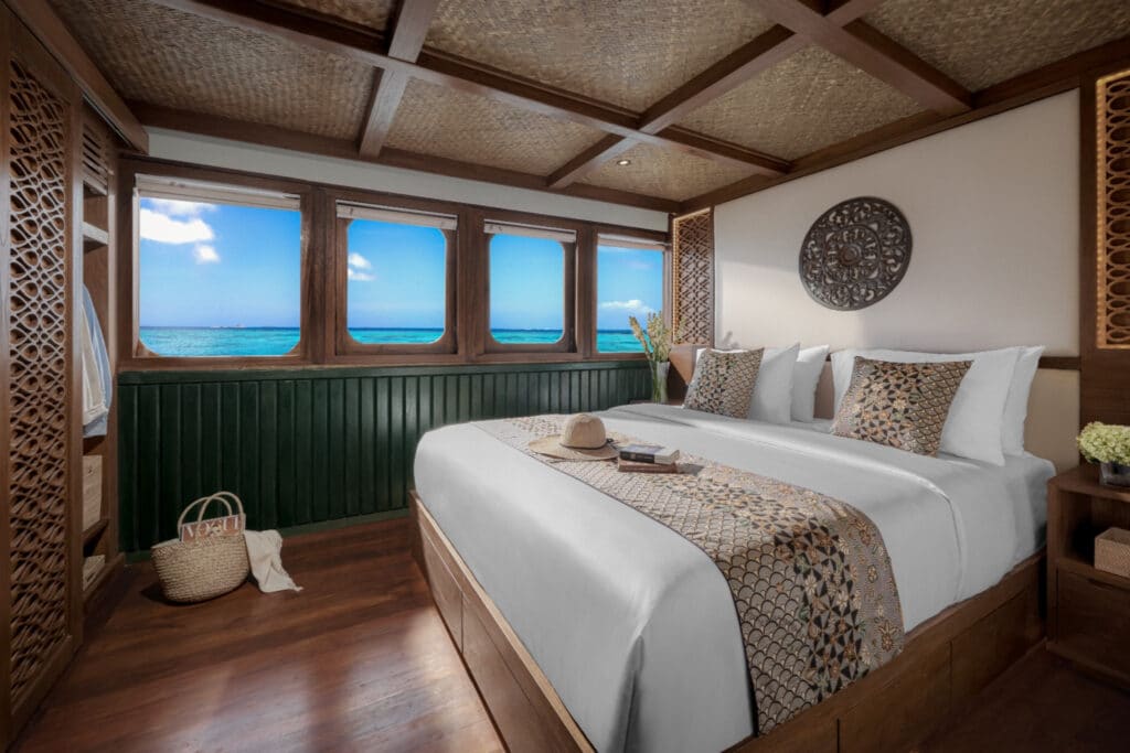 Samsara Yacht Charter Raja Ampat - Upper Room