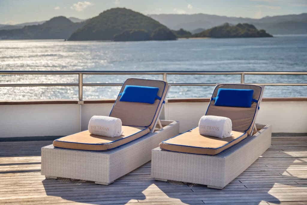 The Trans Yacht Charter Komodo - 663b194441284411494534