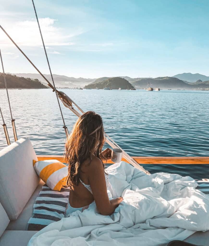 Komodo Yacht Charter SAMARA II ACTIVITY 5