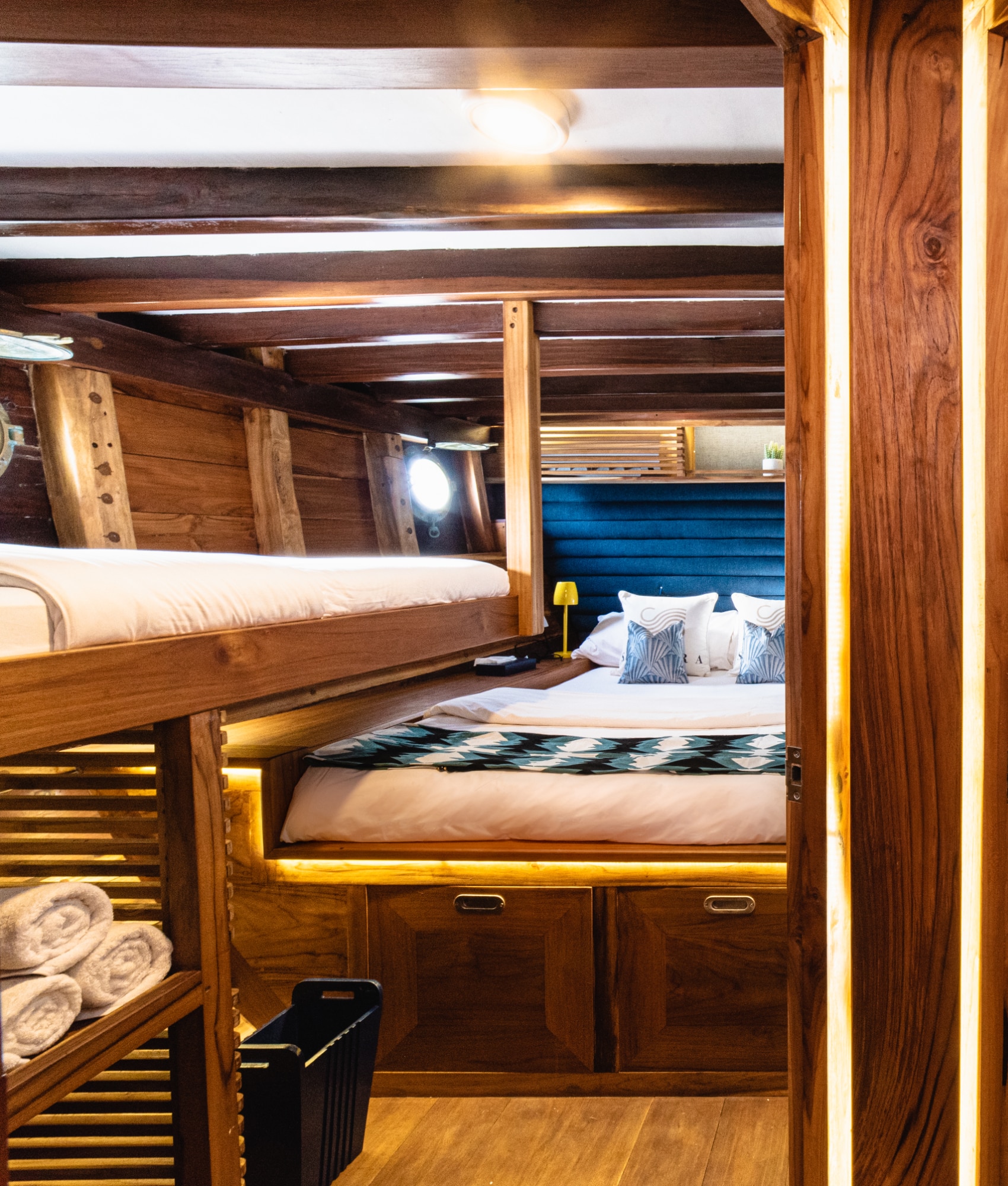 Komodo Yacht Charter SAMARA II CABIN 1 (1)