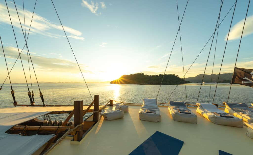 Yacht Indonesia Ta'Thalassa Extérieur 10