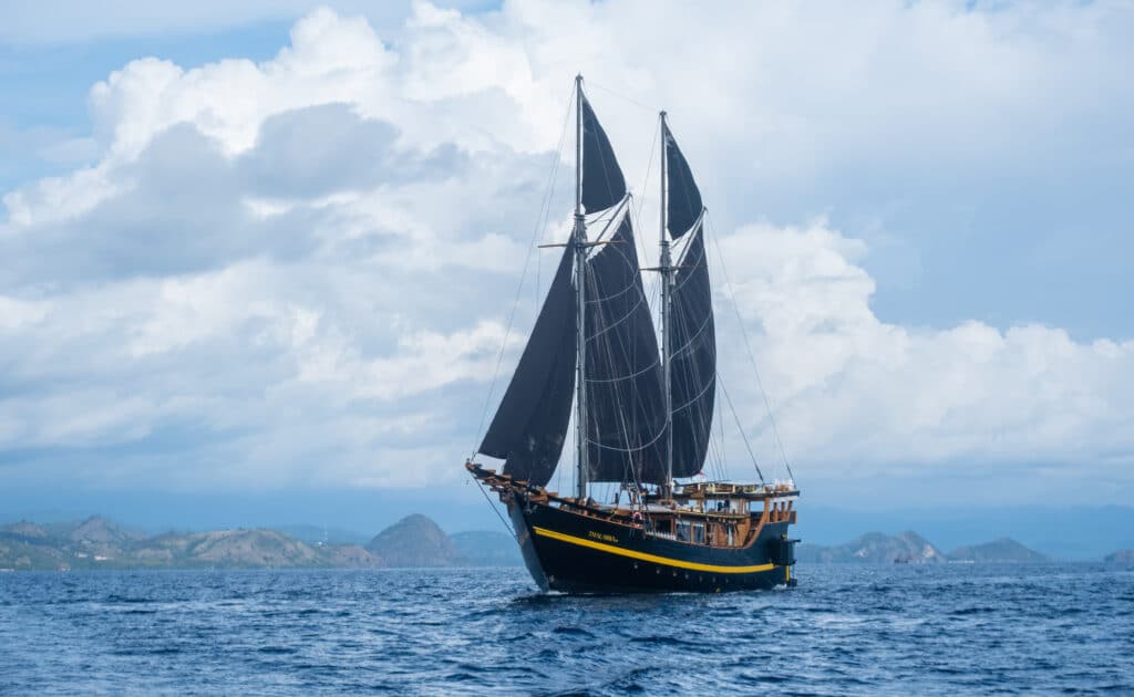 Yacht Indonésie Ta'Thalassa Extérieur 9 (1)