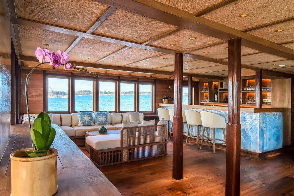 Jeeva Samudera Yacht Charter IMG 20260401 160444 copie (1)