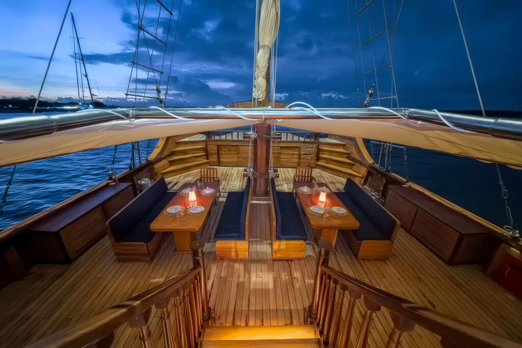 Jeeva Samudera Yacht Charter IMG 20260401 185041 copie (1)