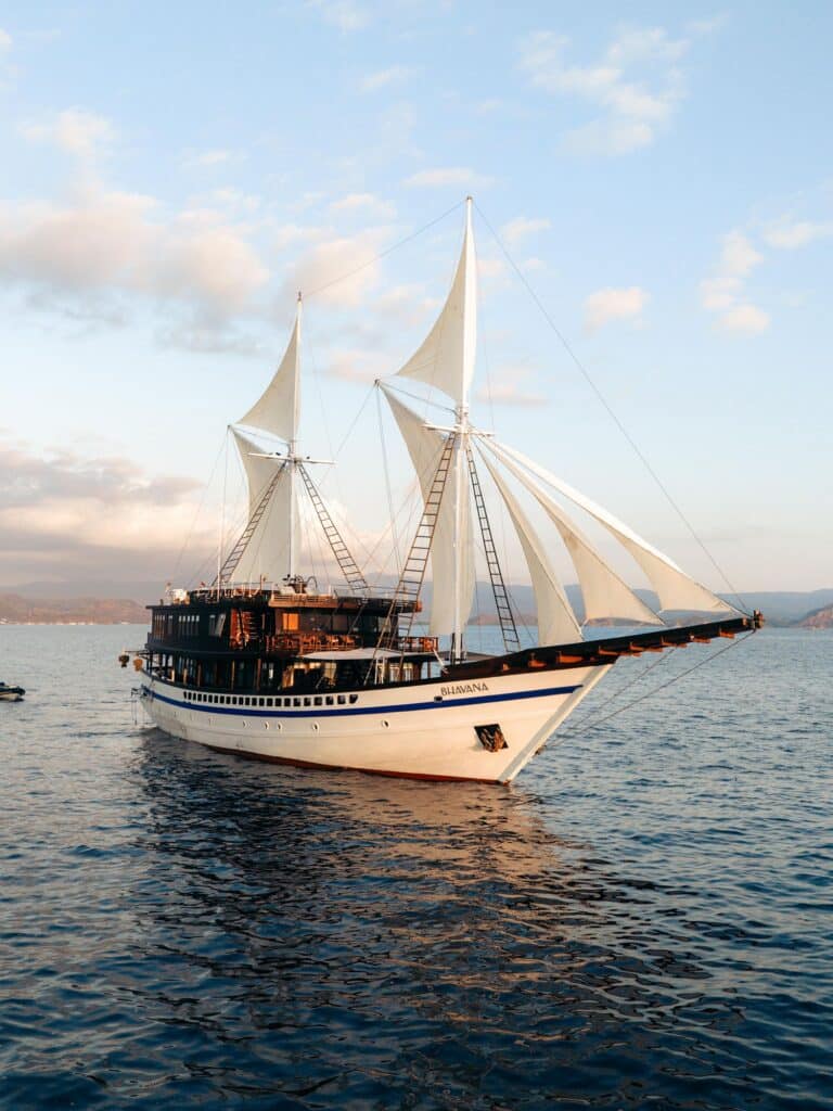 Bhavana Yacht Charter Indonesia DJI 20260811183957 0165 D
